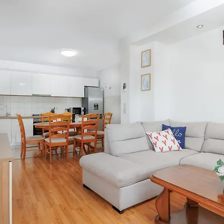 Апартаменты Bernarda Игране