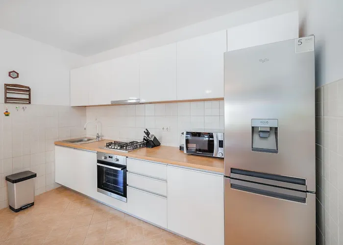 Bernarda Апартаменты Игране