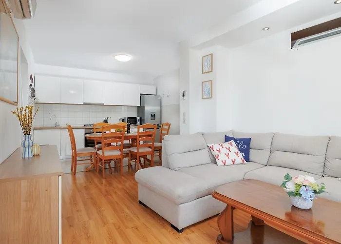 Апартаменты Bernarda Игране