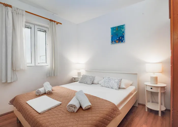 Bernarda Игране