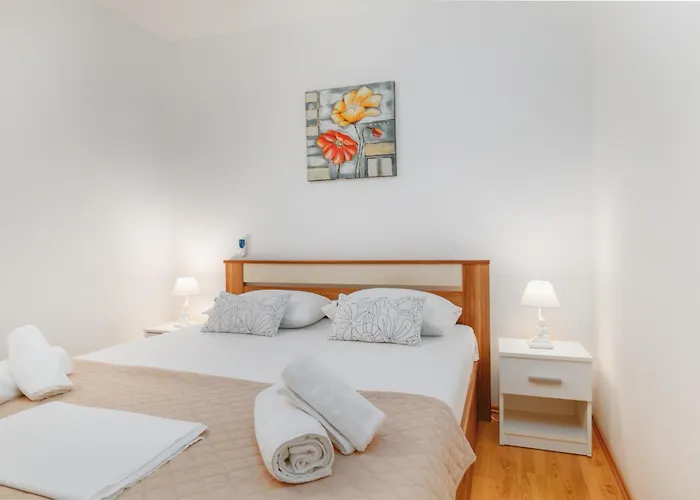 Bernarda Игране